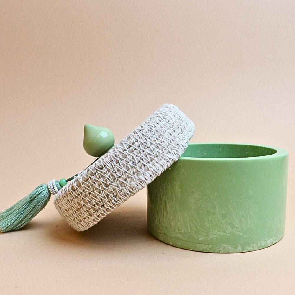 صندوق ريزن مع غطاء سيغراس أبيض – أخضر