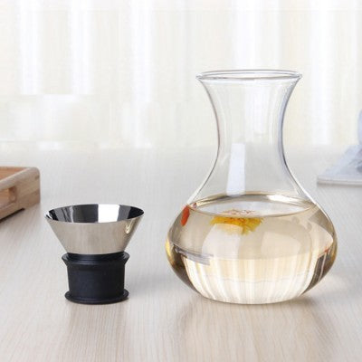 دولكة زجاجية للماء والعصائر من الزجاج مع غطاء ومصفاة