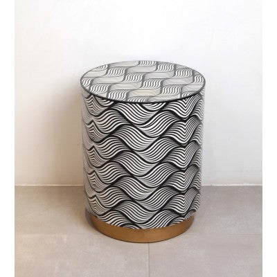 طاولة خشبية مطعمة  بالصدف - أبيض وأسود