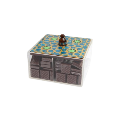 علبة مقسمة إلى أجزاء من الاكريليك