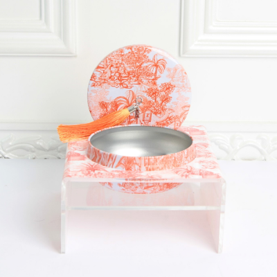 ستاند تقديم من الاكريليك  - صغير