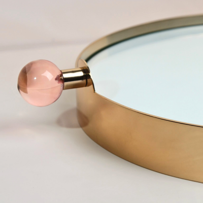 صينية تقديم بمرآة من الستانلس ستيل مع مقبض كروي من الأكريليك باللون الوردي