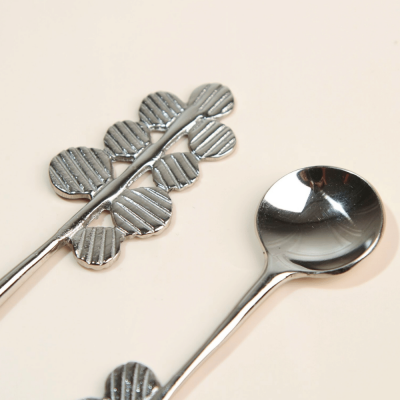 طقم ملاعق شاي كاندي 6 قطع باللون الفضي اللامع