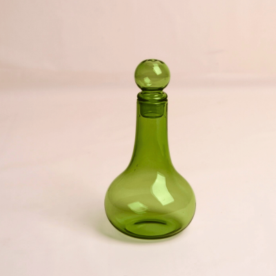 غرشة زجاج -أخضر