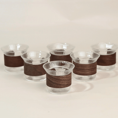 طقم فناجين قهوة عربية مع حزام خشبي