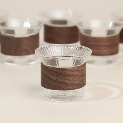 طقم فناجين قهوة عربية مع حزام خشبي