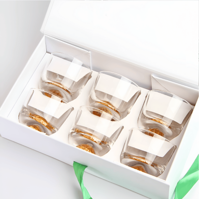 طقم من 6 فناجين عربية من الزجاج الشفاف مع اللون الذهبي