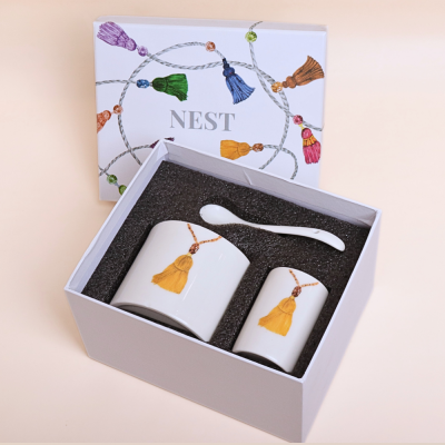 سكرية مع حامل لملاعق الشاي - كركمي/بني