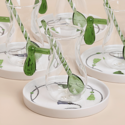 طقم استكانات مع ملاعق شاي بتصميم كراكش - أخضر