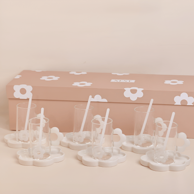 طقم إستكانات مع ملاعق شاي بتصميم الورد، 18 قطعة