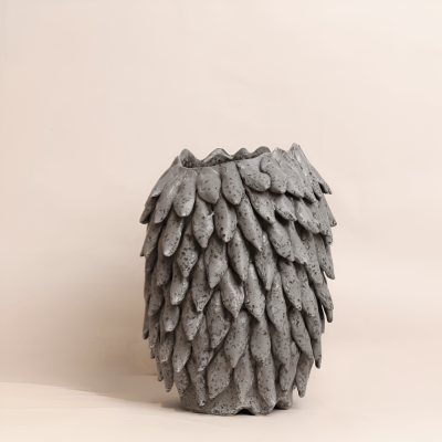 فازة سيراميك باللون الرمادي - كبير