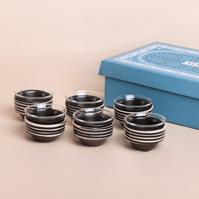 طقم فناجين بمسكة سيراميك مخططة - أسود، 6 قطع