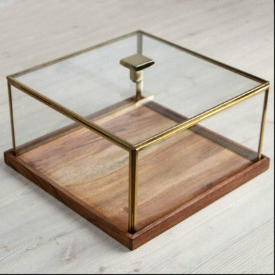 طبق تقديم  من الخشب مع غطاء باللون الذهبي - كبير