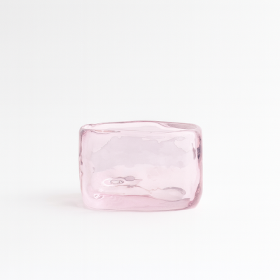 وعاء زجاجي بيضاوي بحواف مموجة - صغير - وردي