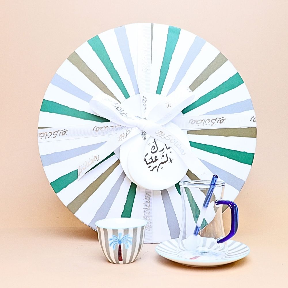 طقم استكانة وفناجين مخططة مع صحن وملعقة – 24 قطعة ( أخضر)